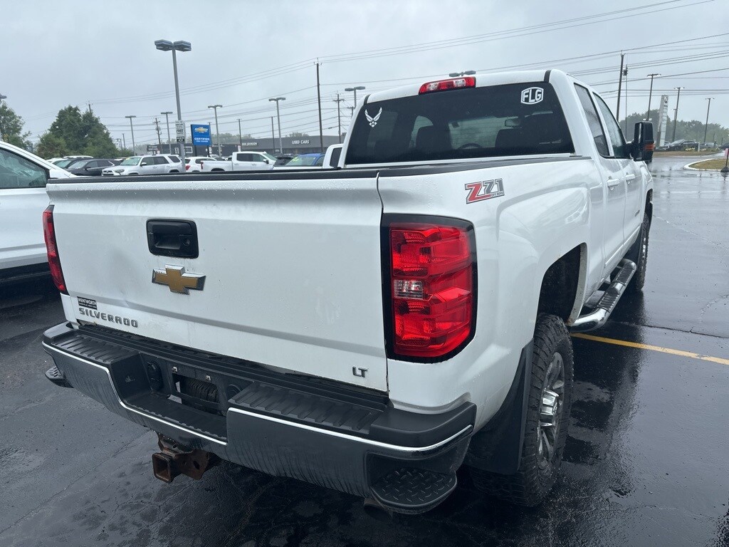 2016 Chevrolet Silverado 2500HD LT photo 2