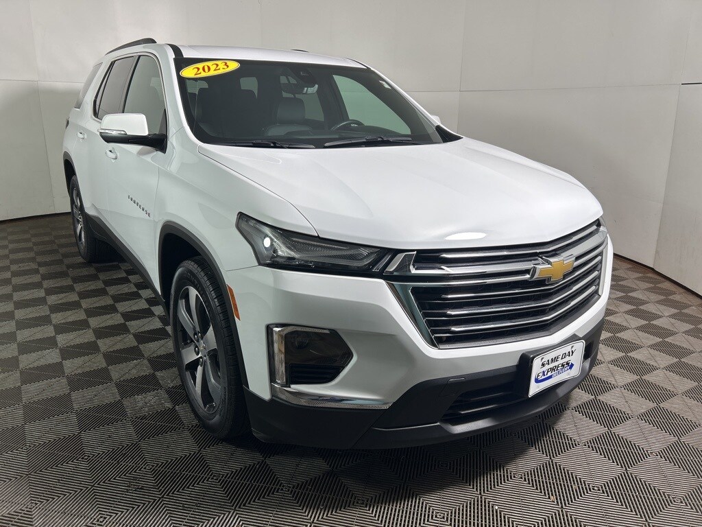 Used 2023 Chevrolet Traverse LT Leather SUV