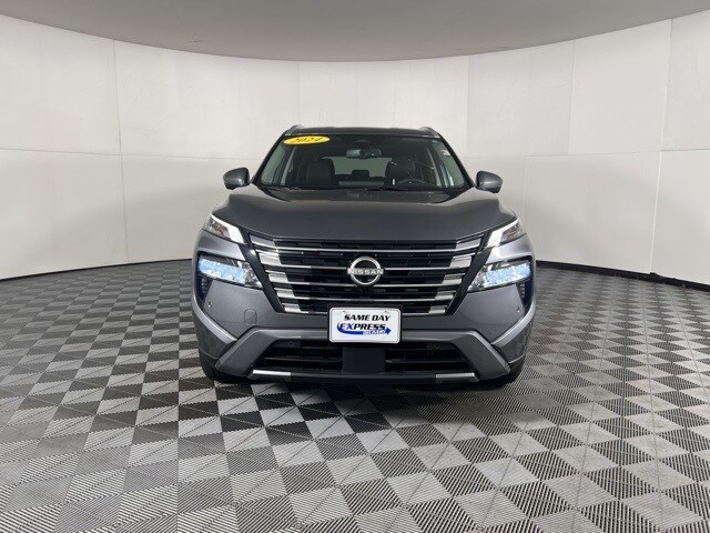 2024 Nissan Rogue SL photo 2