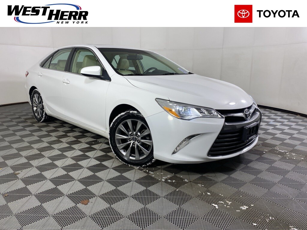 Used 2015 Toyota Camry XLE V6 Sedan