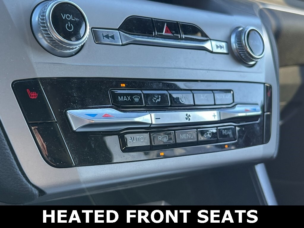 Used 2022 Ford Explorer XLT SUV