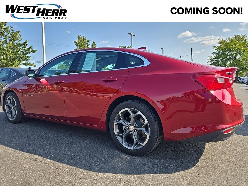 2024 Chevrolet Malibu 1LT photo 3