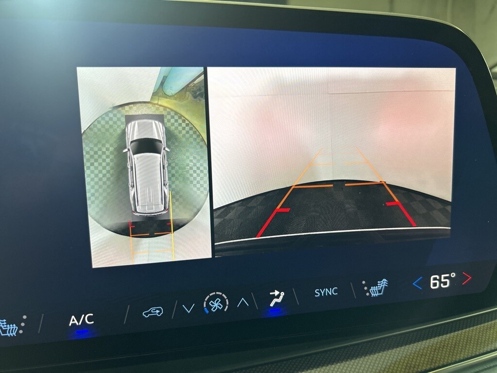 2025 Chevrolet Tahoe RST photo 3