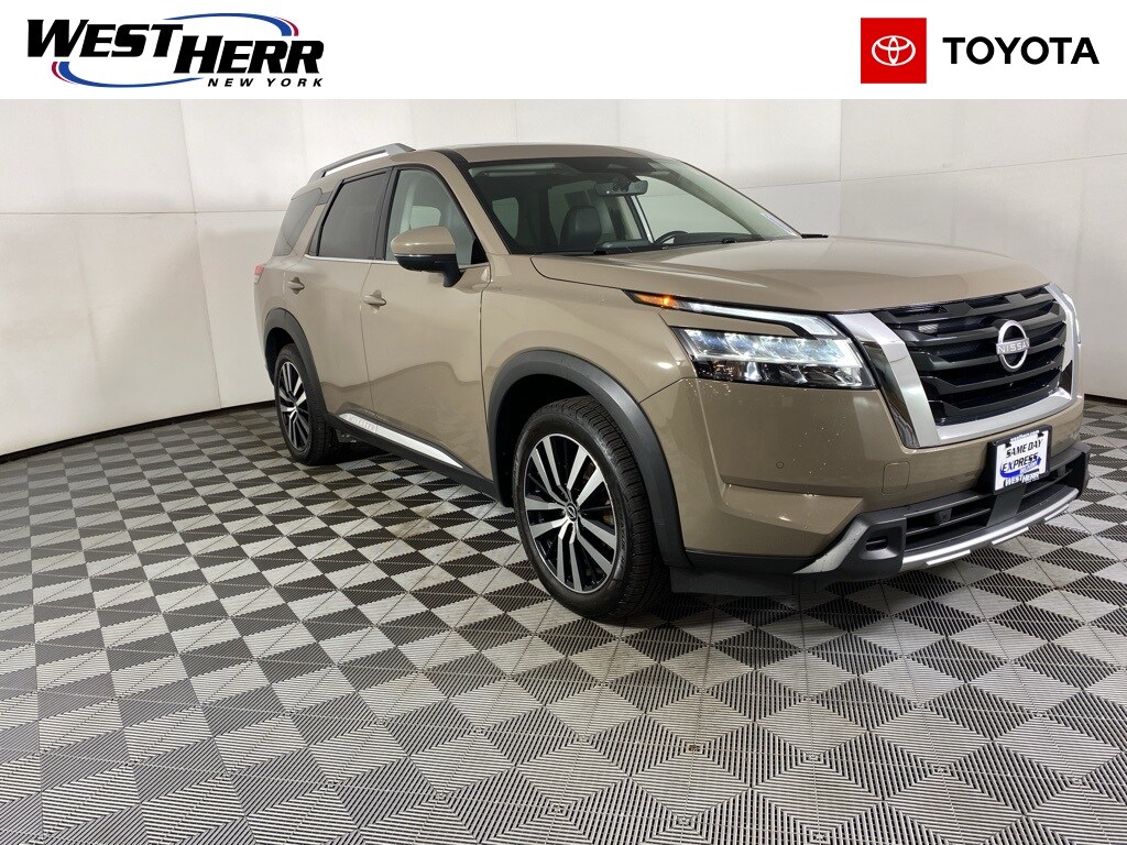 Used 2023 Nissan Pathfinder Platinum SUV