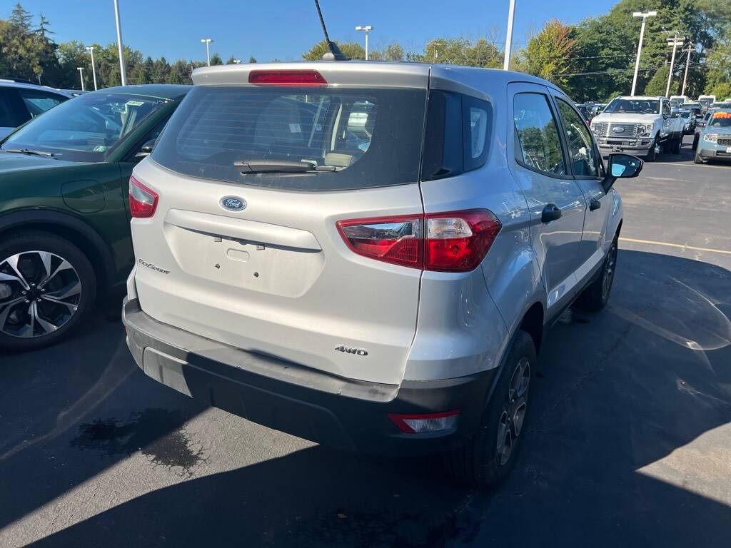 2022 Ford EcoSport S photo 2