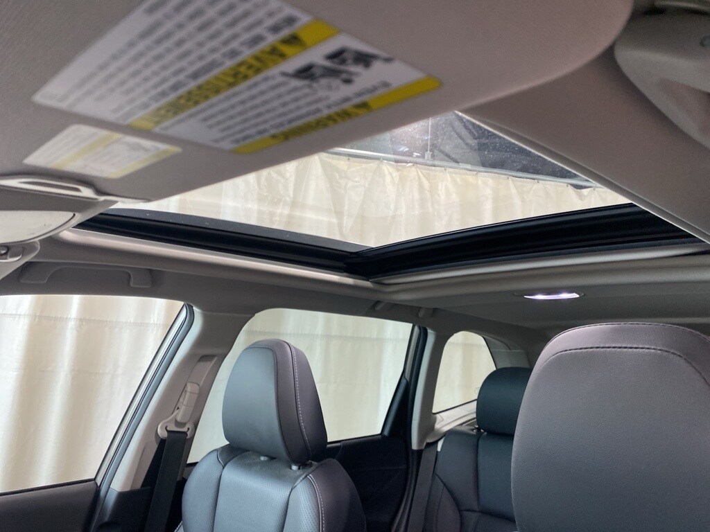 2022 Subaru Forester Limited photo 2