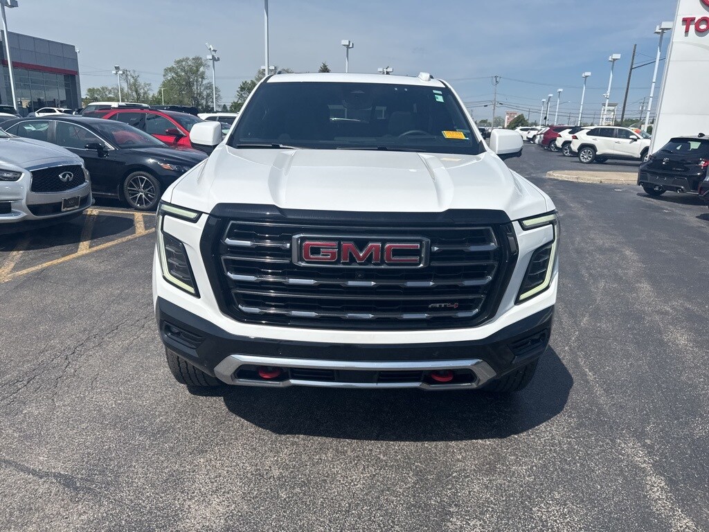 2025 Gmc Yukon AT4 photo 2