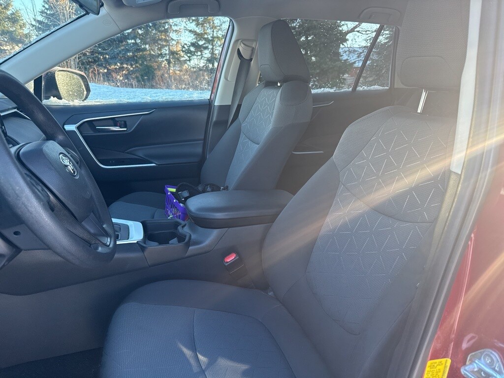 Used 2020 Toyota RAV4 XLE SUV