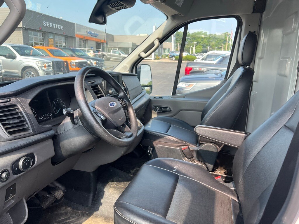 2023 Ford Transit photo 2