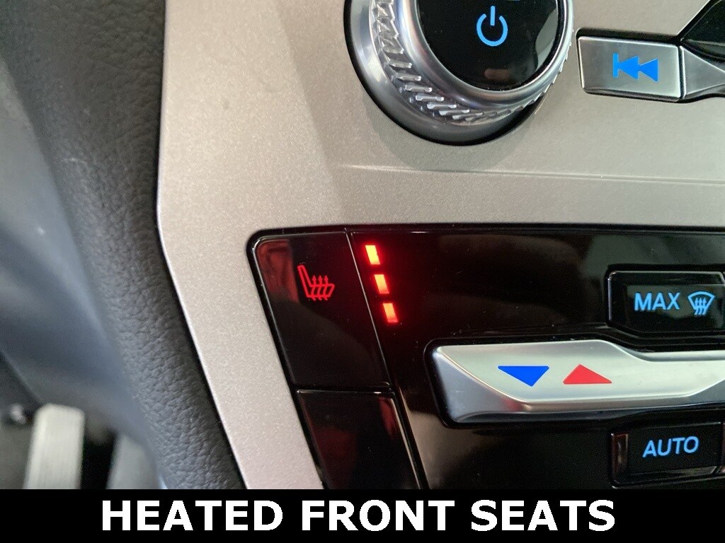 2023 Ford Explorer XLT photo 2