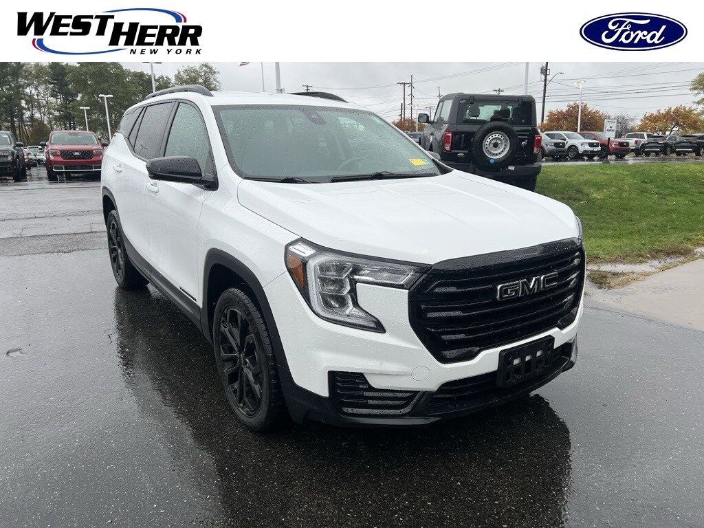 Used 2022 GMC Terrain SLE SUV