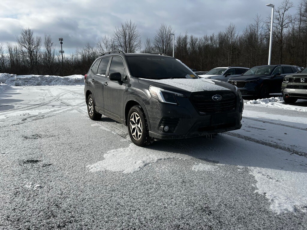 Used 2023 Subaru Forester Premium SUV
