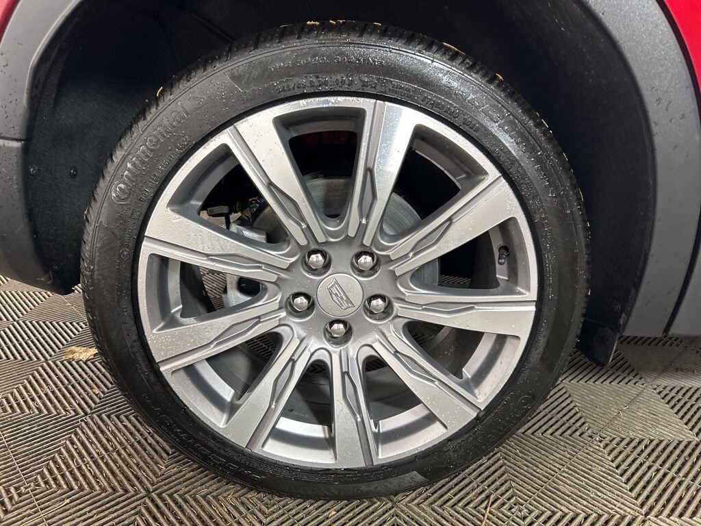 2023 Cadillac XT4 Premium Luxury photo 2