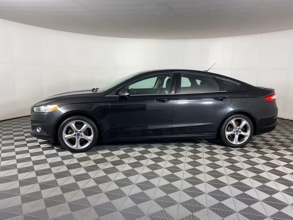 Used 2013 Ford Fusion SE Sedan