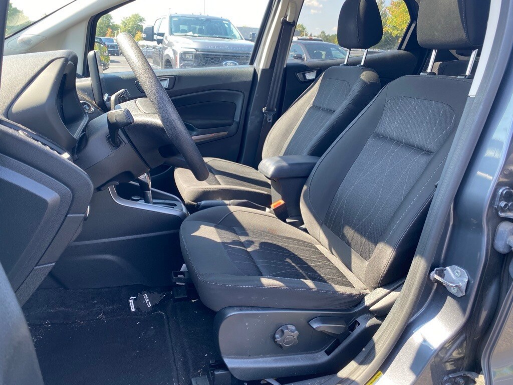 2022 Ford EcoSport SE photo 2