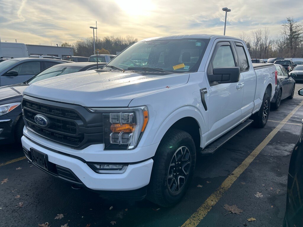 2023 Ford F-150 XLT photo 4