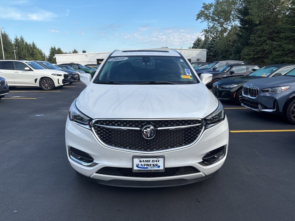 2021 Buick Enclave Avenir photo 2