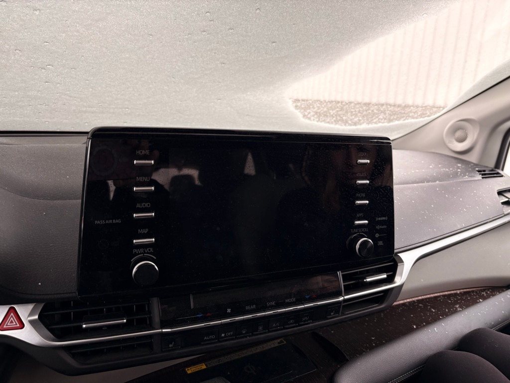 Used 2022 Toyota Sienna XLE 7 Passenger Van Passenger Van