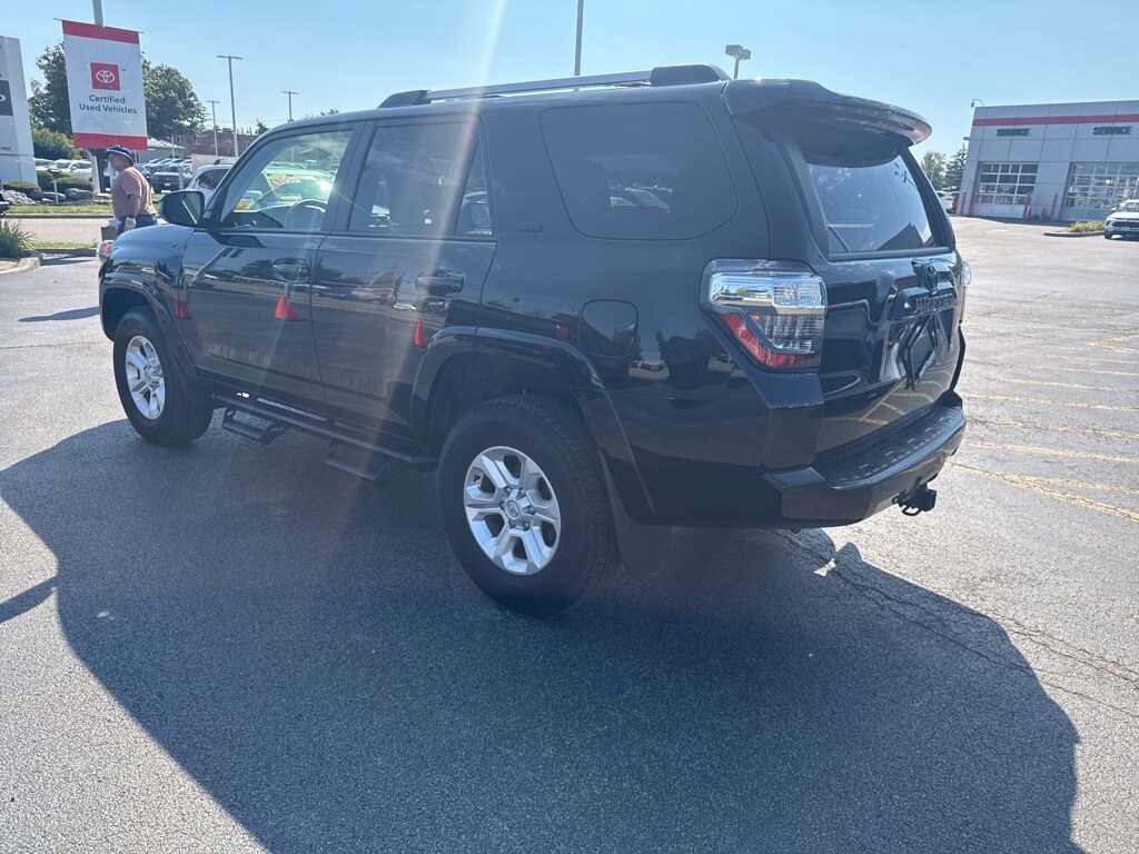 2024 Toyota 4Runner SR5 photo 2