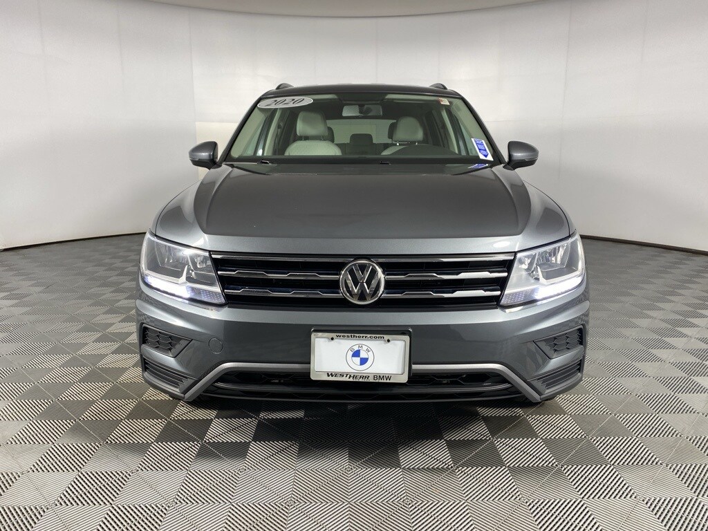 2020 Volkswagen Tiguan S photo 2