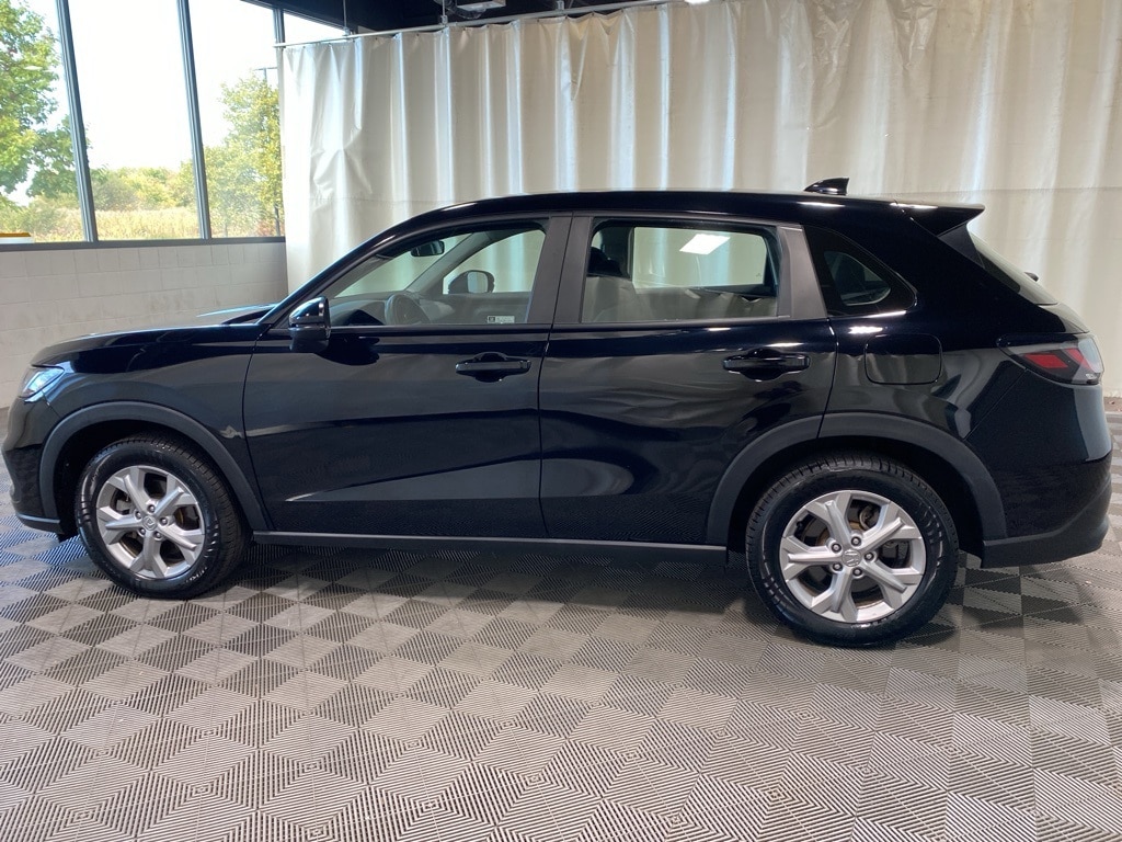 Used 2023 Honda HR-V LX AWD SUV