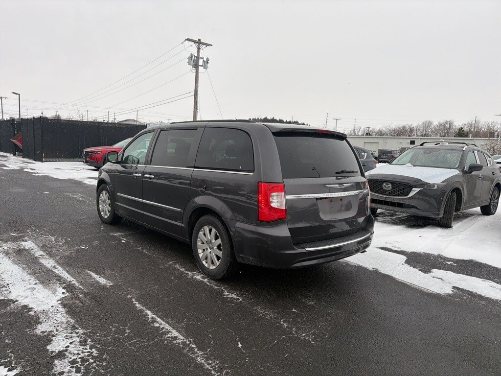 Used 2016 Chrysler Town & Country Touring Van LWB Passenger Van