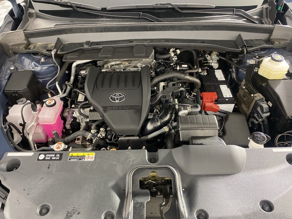 2024 Toyota Grand Highlander XLE photo 2