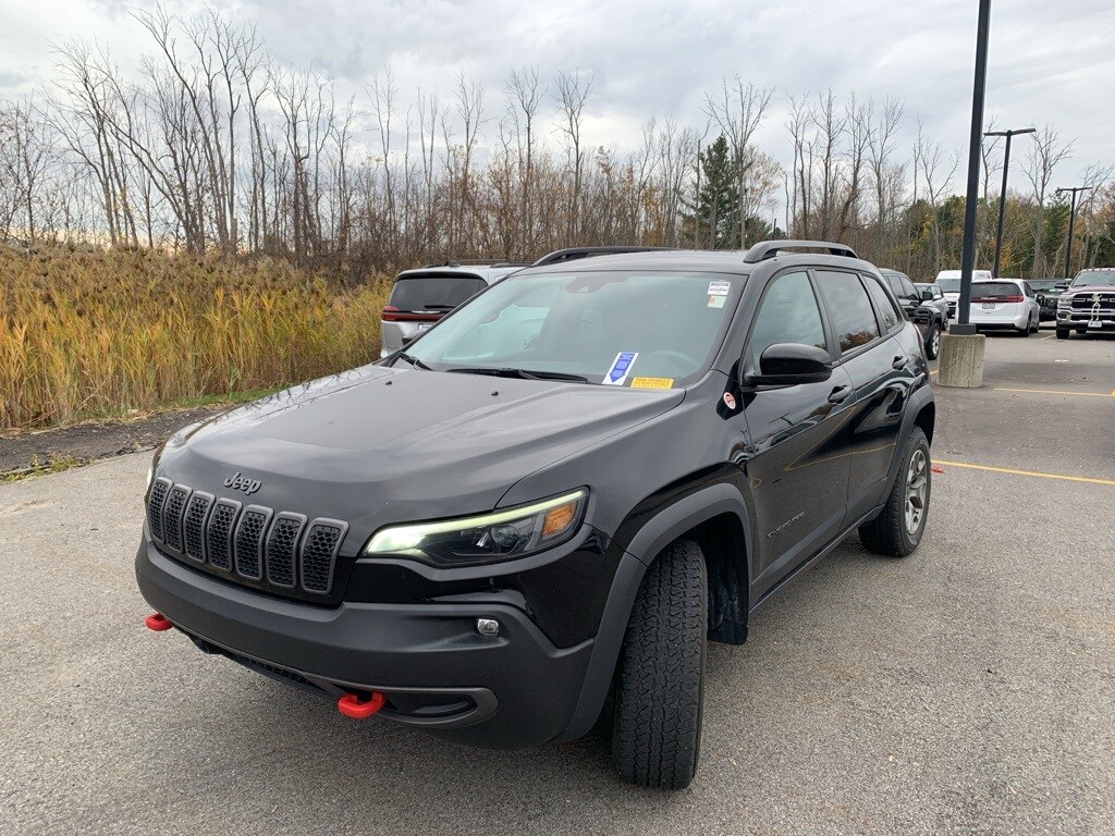 2022 Jeep Cherokee Trailhawk photo 3