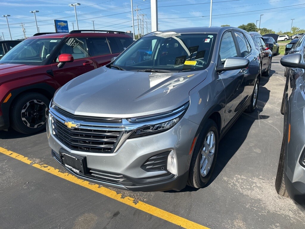 2024 Chevrolet Equinox LT photo 4