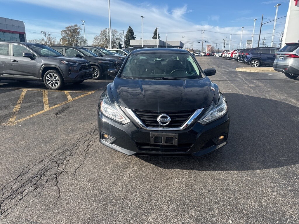 Used 2017 Nissan Altima 2.5 Sedan