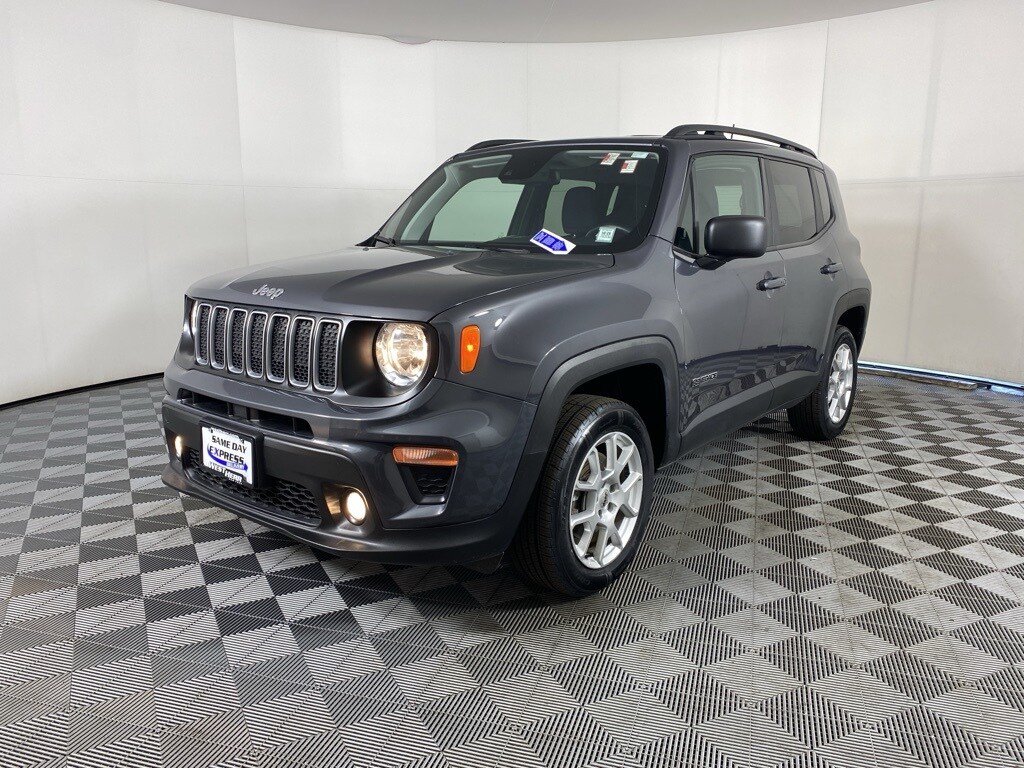 Used 2022 Jeep Renegade Latitude SUV