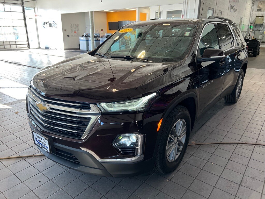 Used 2023 Chevrolet Traverse LT Cloth w/1LT SUV