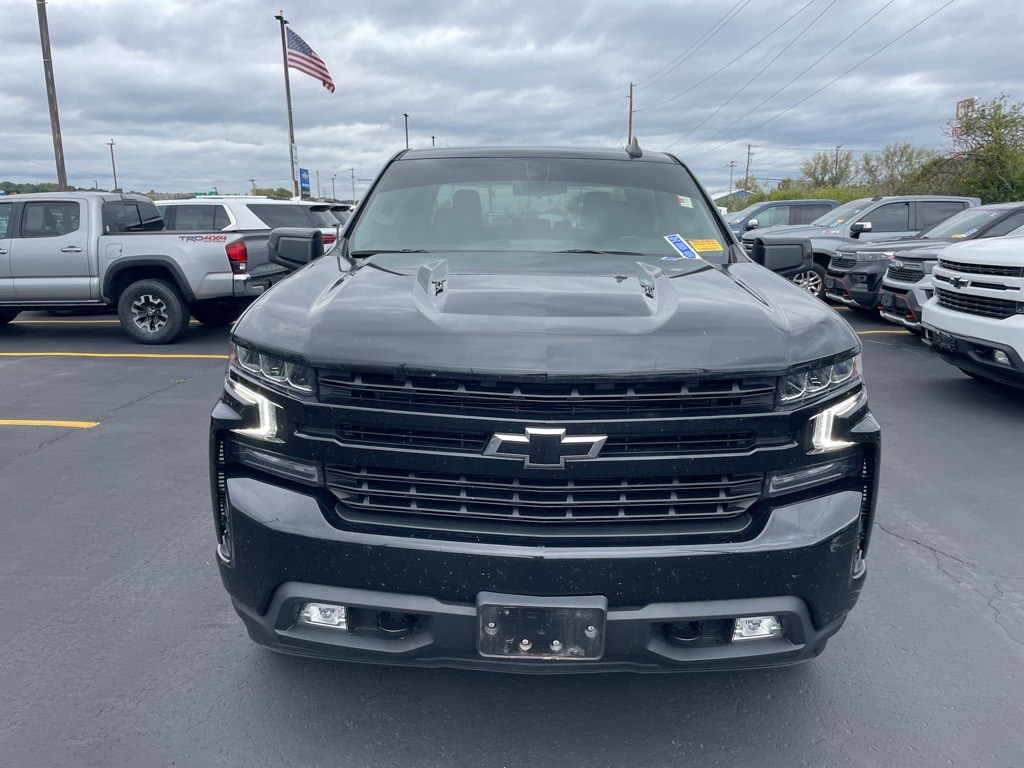 Used 2022 Chevrolet Silverado 1500 Limited RST with VIN 1GCUYEEL2NZ185827 for sale in Bowmansville, NY