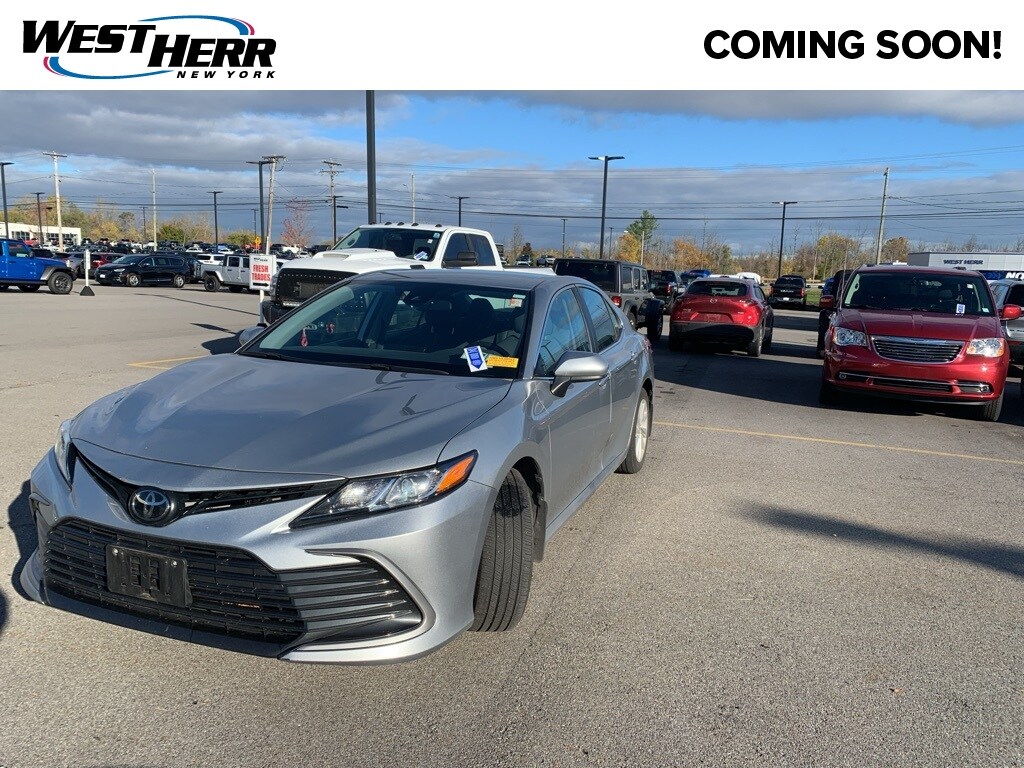2024 Toyota Camry LE photo 3