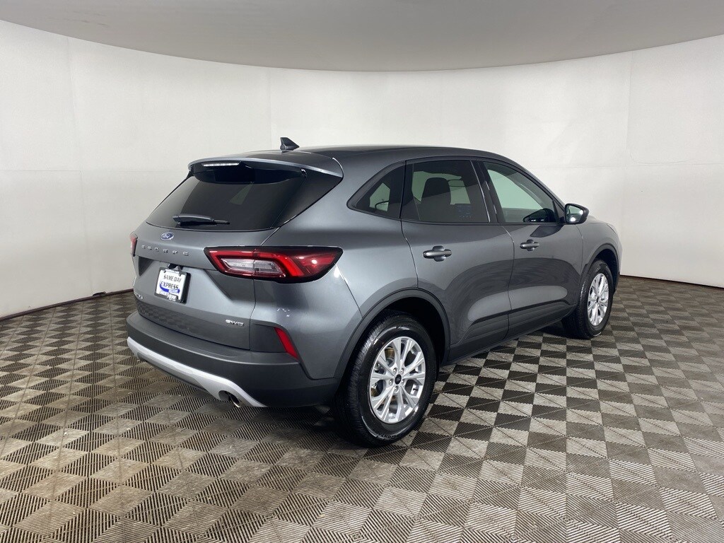 2025 Ford Escape Active photo 2