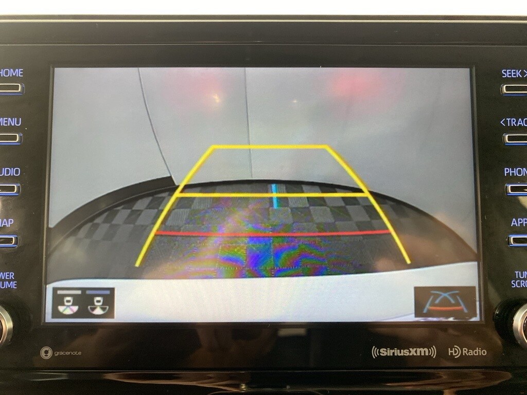 2021 Toyota Venza LE photo 3