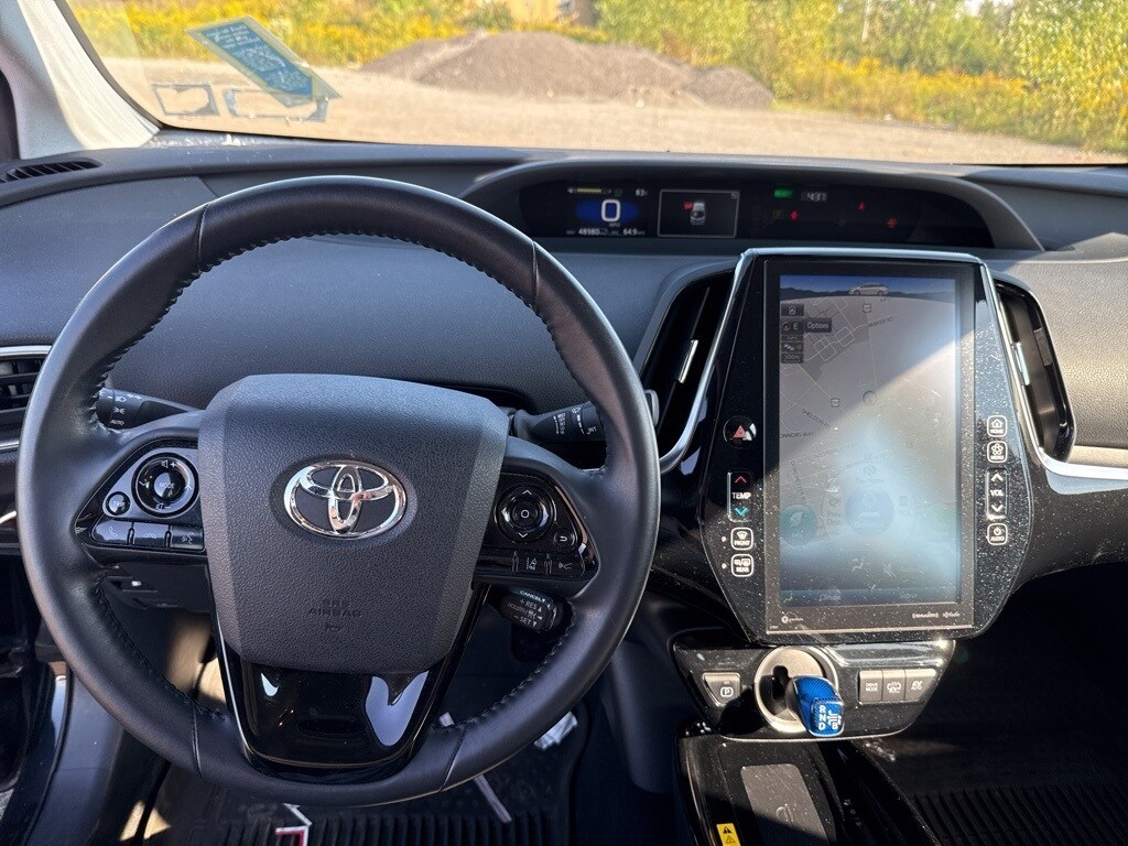 2022 Toyota Prius Prime XLE photo 2