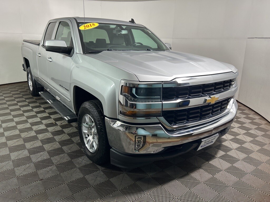 2018 Chevrolet Silverado 1500 LT photo 4