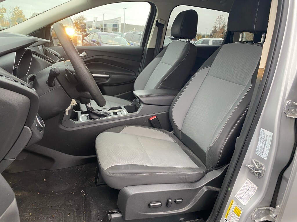 Used 2017 Ford Escape SE SUV