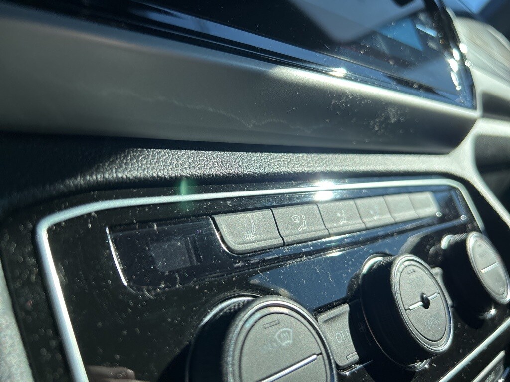 Used 2023 Volkswagen Atlas Cross Sport 2.0T SE w/Technology SUV