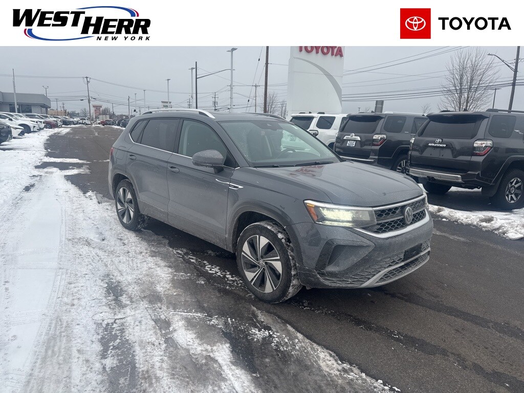 Used 2024 Volkswagen Taos 1.5T SE SUV