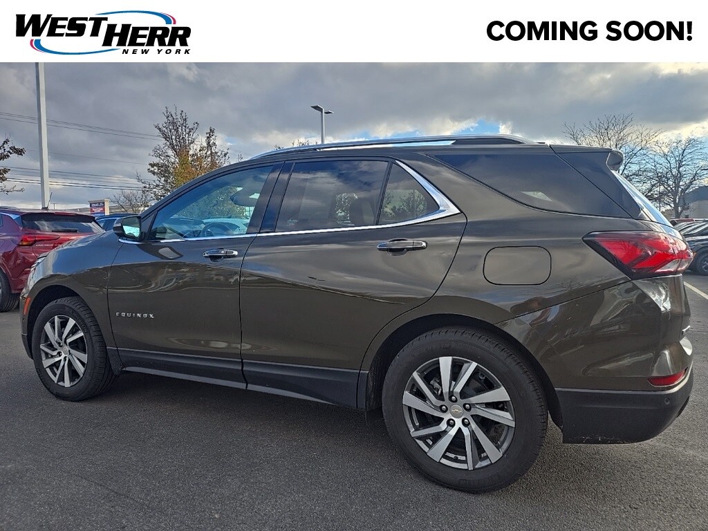 2024 Chevrolet Equinox Premier photo 2