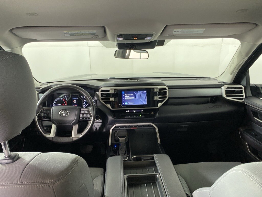 2022 Toyota Tundra SR5 CrewMax photo 2