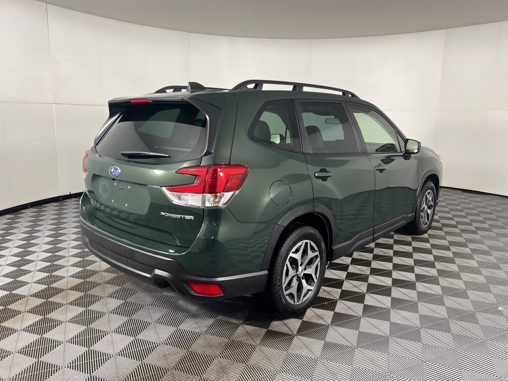 Used 2023 Subaru Forester Premium SUV