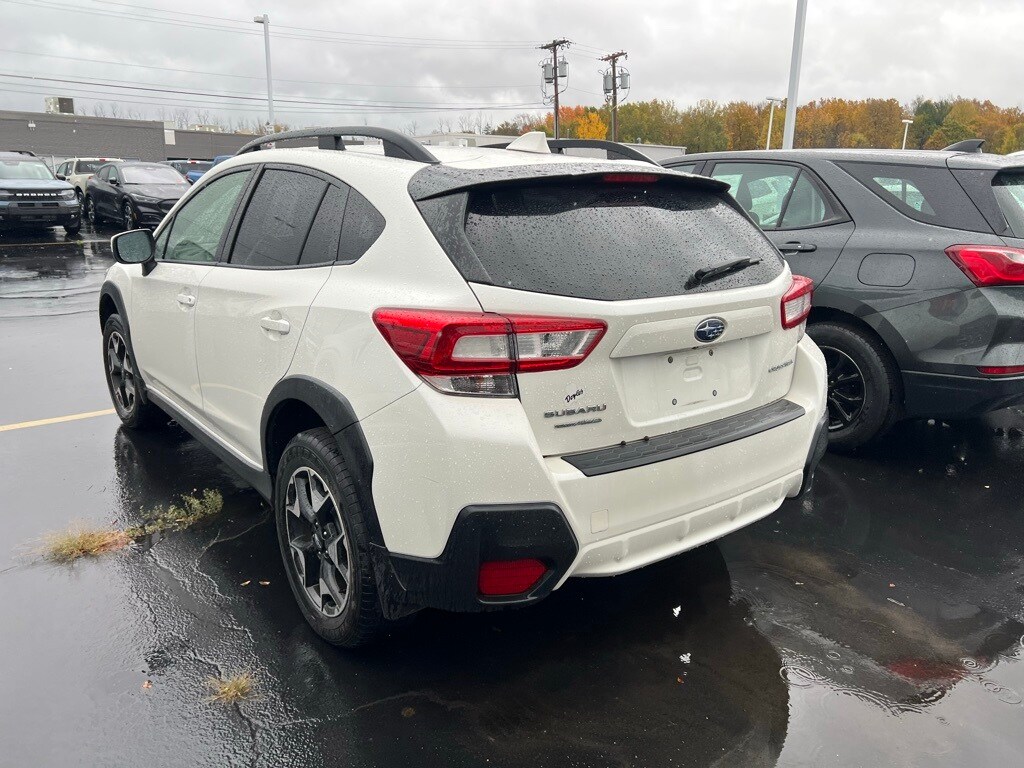 2019 Subaru Crosstrek 2.0i Premium photo 3