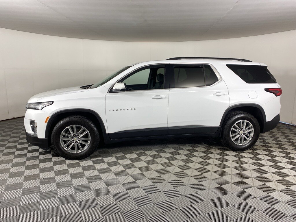 2023 Chevrolet Traverse Leather photo 3