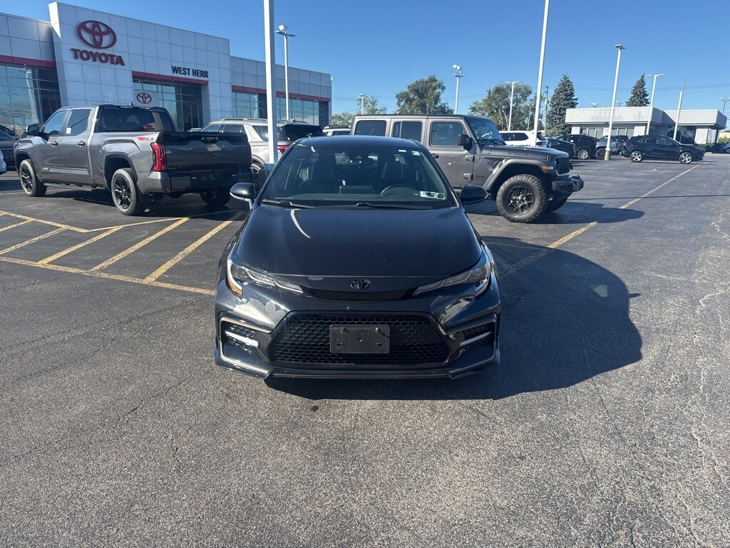 2021 Toyota Corolla XSE photo 2