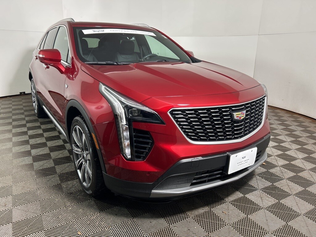 2023 Cadillac XT4 Premium Luxury photo 4