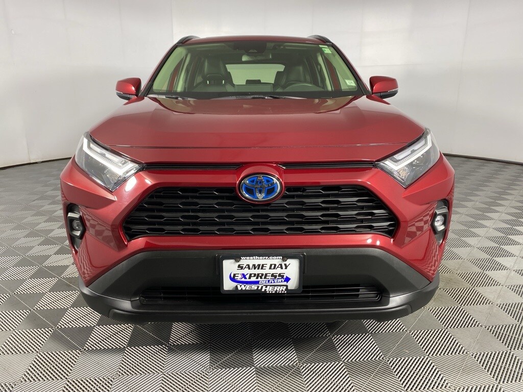 2022 Toyota RAV4 Hybrid XLE Premium photo 2