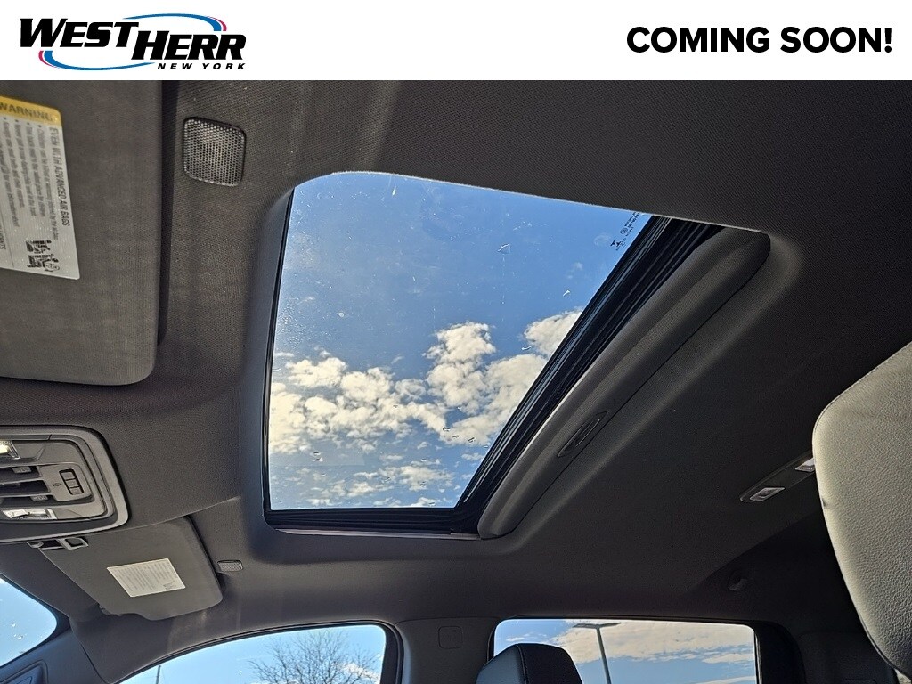 2022 Chevrolet Silverado 1500 LTZ photo 3